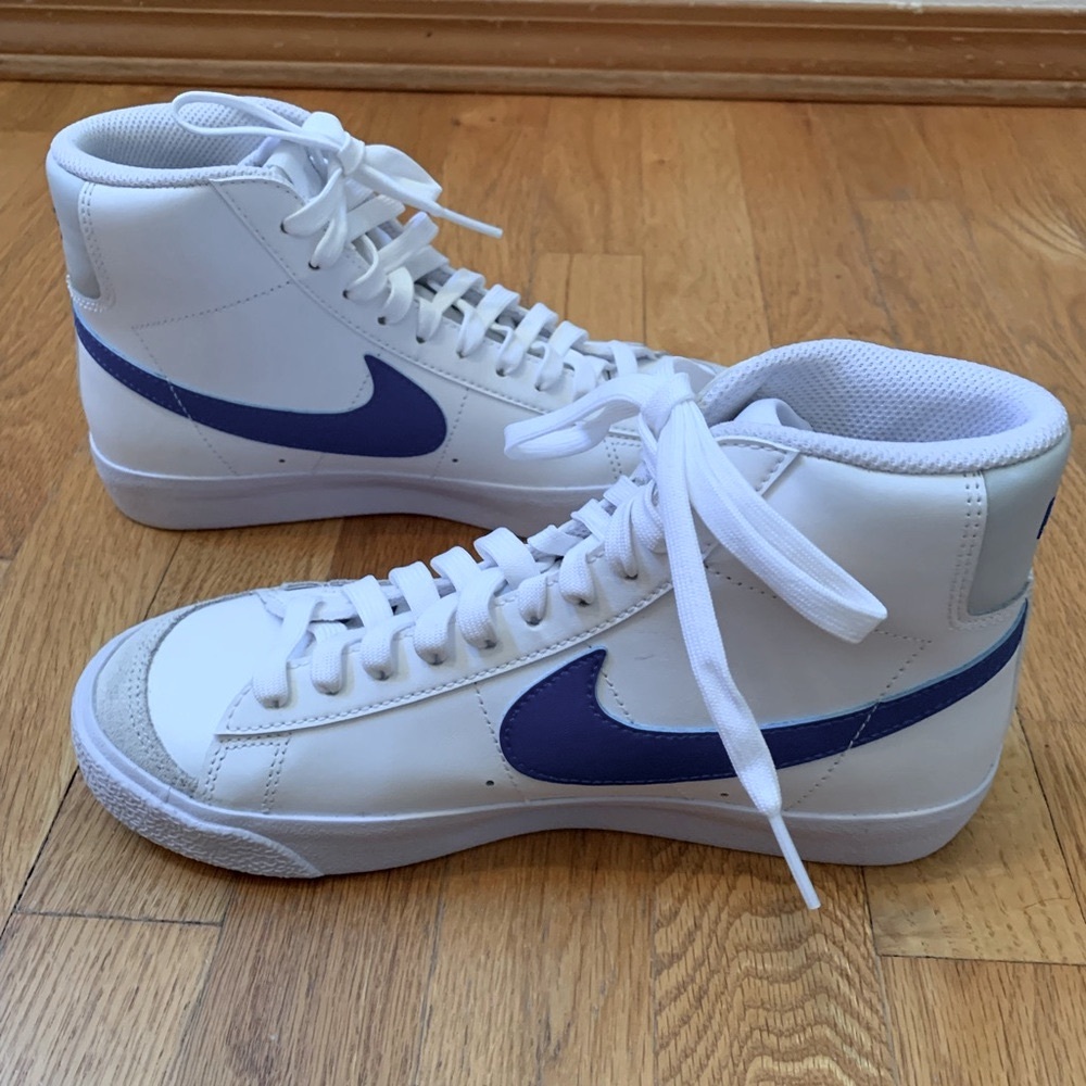 Boys Sz 5.5 Y Nike Blazer Mid 77 Vintage Racer Blue & White Leather, Like New